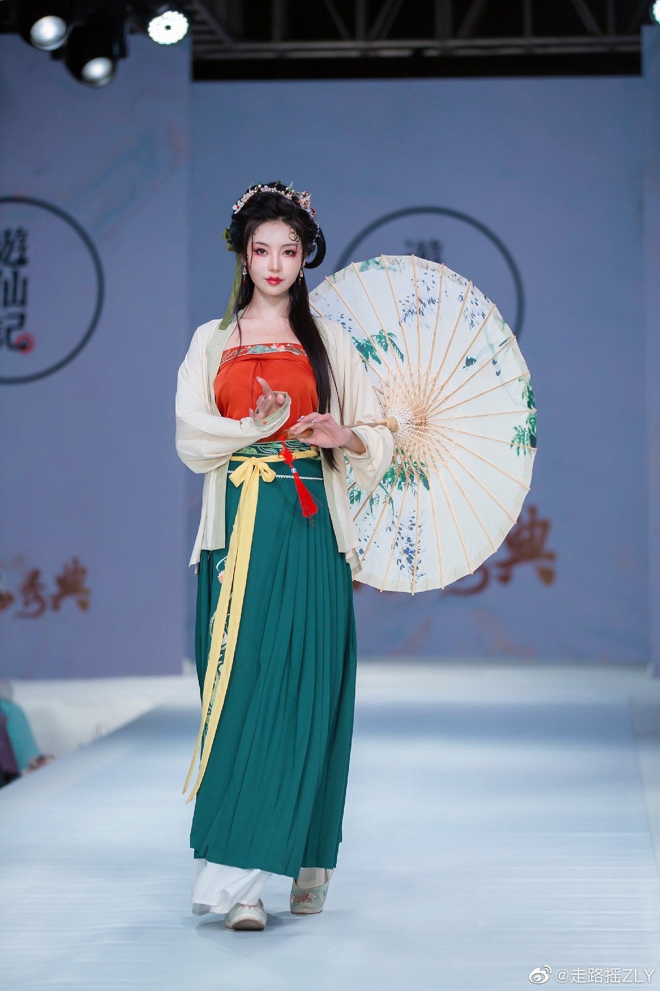 走路摇最新Cosplay摄影 Cosplay写真图片 7